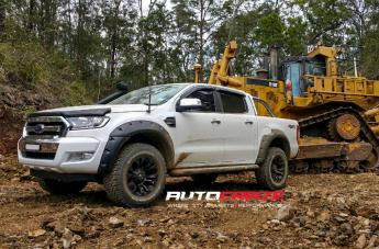 FORD-RANGER-VAPOR-BLACK-MACHINED-WITH-DARK-TINT-3